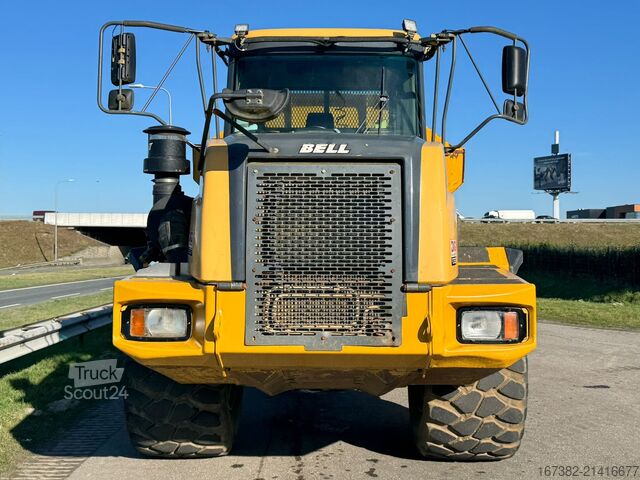 Döngölő teherautó Bell B30D
