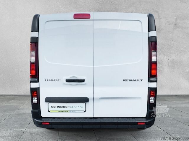 Dobozos furgon Renault KOMFORT L2H1 3,1t dCi 130 PDC +NAVI + DAB KOMFORT PDC +NAVI + DAB