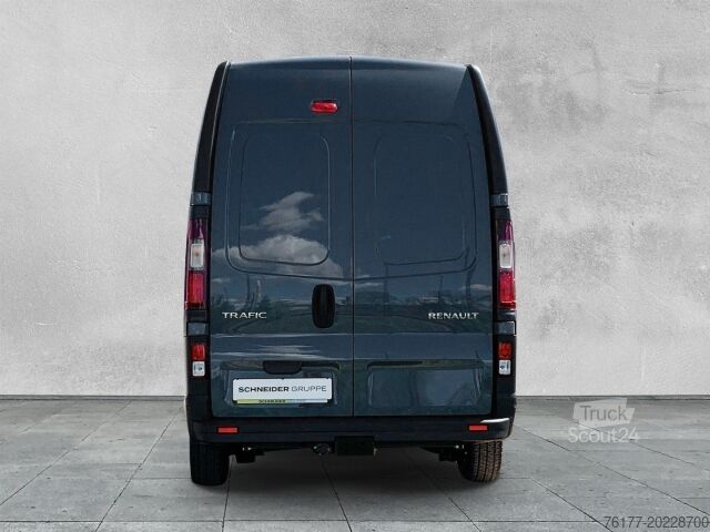 Dobozos furgon Renault Komfort L1H2 3,0t Blue dCi 170 GJR+NAVI Komfort GJR+NAVI