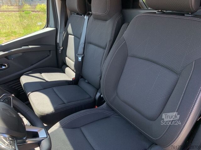 Dobozos furgon Renault Komfort L1H2 3,0t Blue dCi 170 GJR+NAVI Komfort GJR+NAVI