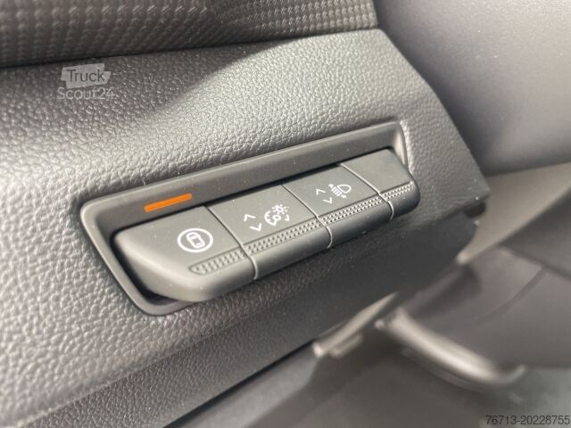 Furgon blaszak Renault Komfort L1H1 dCi 150 Automatik LED+PDC Komfort L1H1 LED+PDC