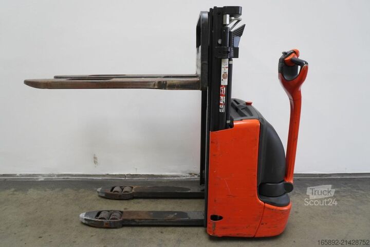 Empilhador manual Linde L 12 1172
