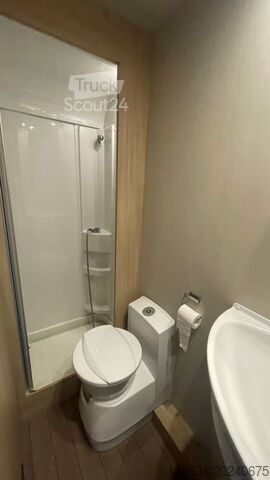 Ημι-ενσωματωμένο αυτοκινούμενο τροχόσπιτο Fiat Ducato Carasuite 650 MF Teilintegriert | Voll ausgestattet