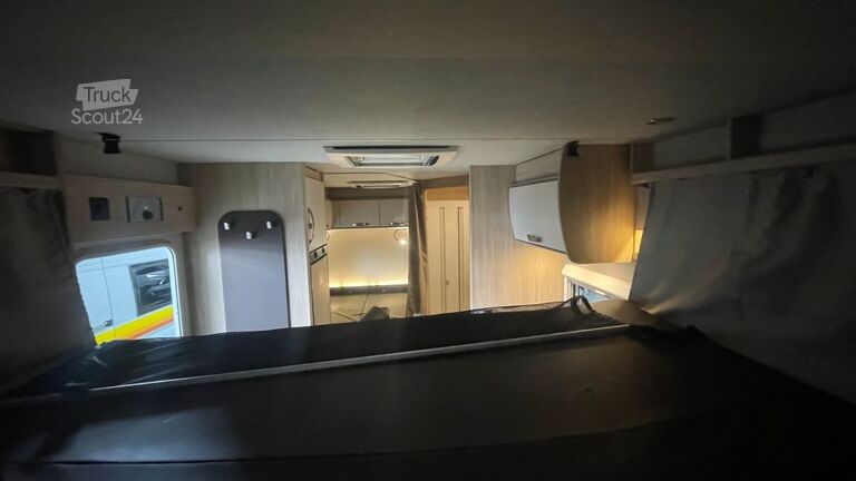 Ημι-ενσωματωμένο αυτοκινούμενο τροχόσπιτο Fiat Ducato Carasuite 650 MF Teilintegriert | Voll ausgestattet