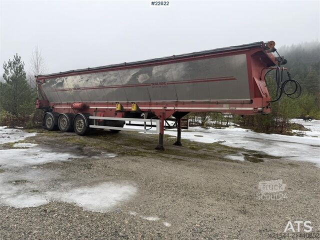 Vest-Trail Red River aszfalt félpótkocsi kitoló rendszerrel  Vest-Trail Red River asphalt semi with a push-off