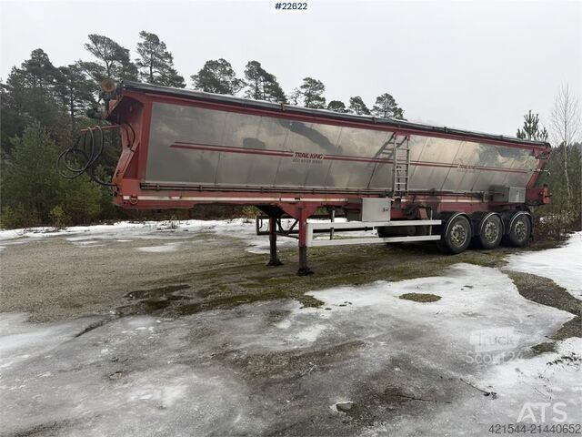Vest-Trail Red River aszfalt félpótkocsi kitoló rendszerrel  Vest-Trail Red River asphalt semi with a push-off