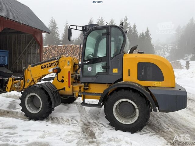 Rakodógép Günter Grossmann Ladowarka GG2500T telehandler with a bucket and l