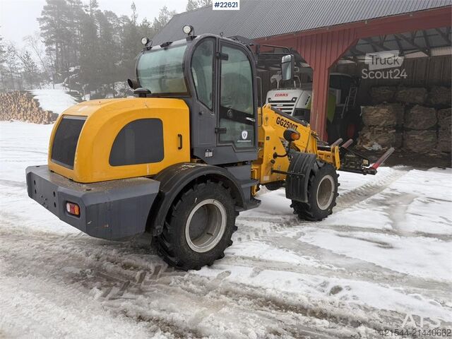 Rakodógép Günter Grossmann Ladowarka GG2500T telehandler with a bucket and l