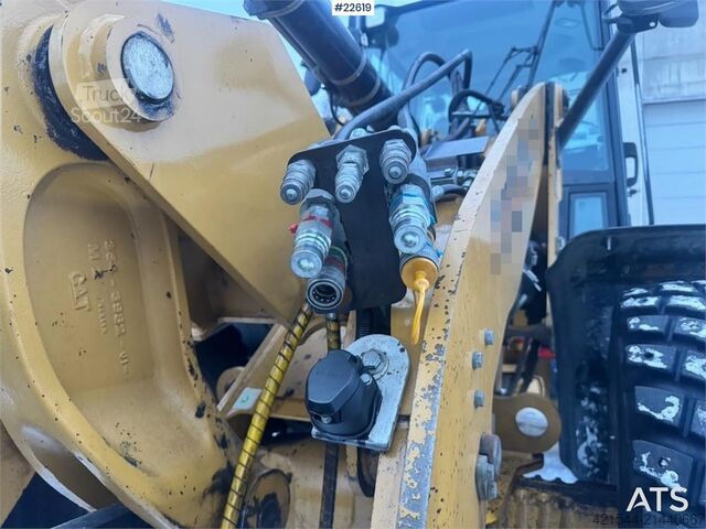 Rakodógép CAT 906H2