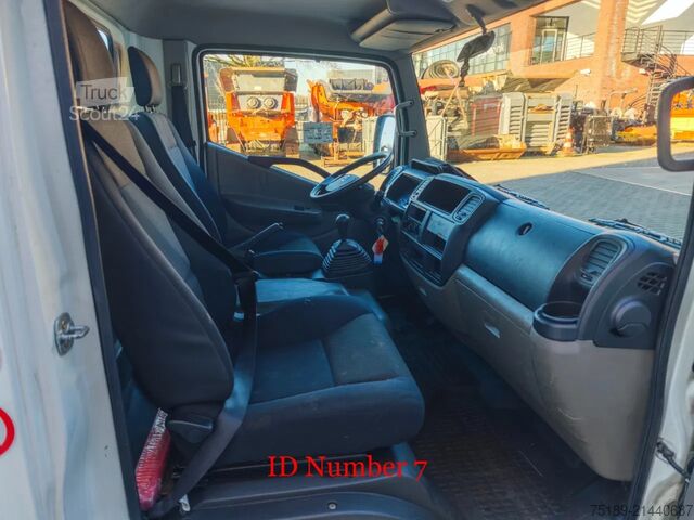 Hefplatform Nissan Cabstar 35.13 NT400 Palfinger P200A