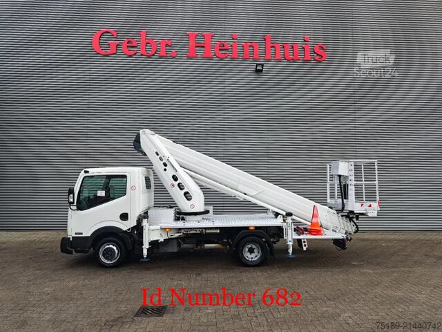 Plate-forme de levage Nissan Cabstar 35.12 NT400 Ruthmann TB 270.2