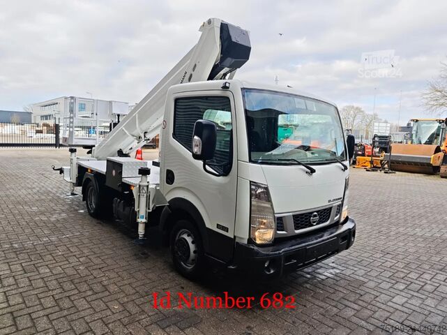 Plate-forme de levage Nissan Cabstar 35.12 NT400 Ruthmann TB 270.2