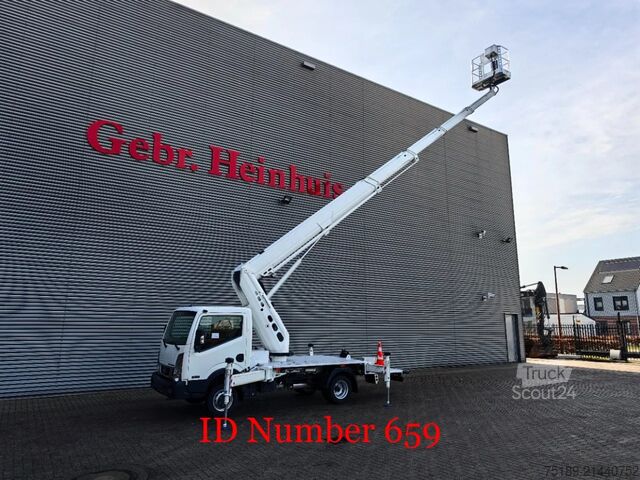 Plate-forme de levage Nissan Cabstar 35.12 NT400 Ruthmann TB270.2