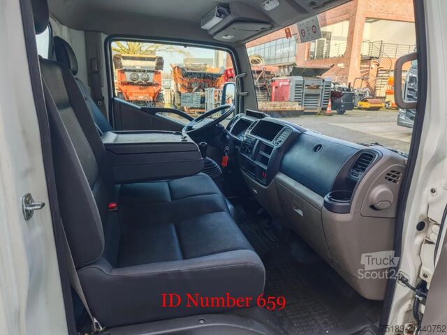 Plate-forme de levage Nissan Cabstar 35.12 NT400 Ruthmann TB270.2