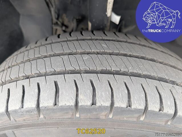 Furgão de painéis Peugeot Boxer 3t3 2l blue hdi 110 pack