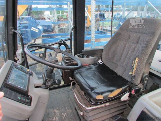Chargeuse sur pneus KRAMER 620 Serie 2 Radlader 17.500 EUR