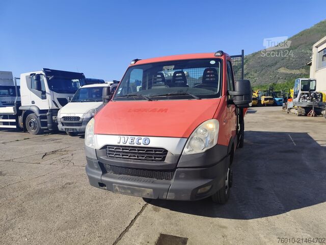 φορτηγό ανατρεπόμενο βαν Iveco Daily 35C13