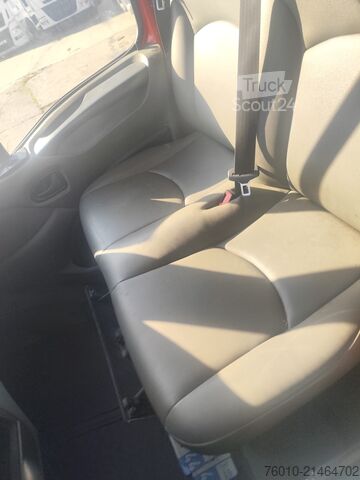 φορτηγό ανατρεπόμενο βαν Iveco Daily 35C13