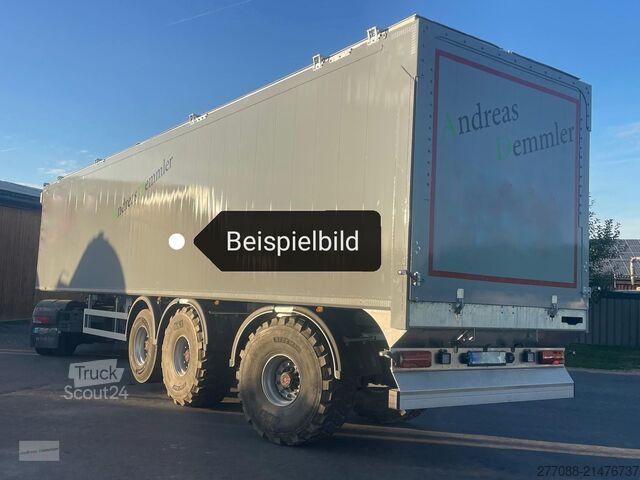 Semi-remorque à plancher roulant A. Demmler Agrotruck Schubboden