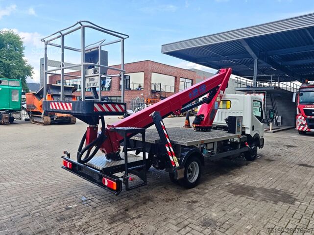 Подъемная платформа Nissan Cabstar 35.12 NT400 CTE B-Lift 150 Pro 6 Pieces!