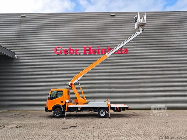 Підйомна платформа Renault Maxity 120 DXI Multitel 160 ALU