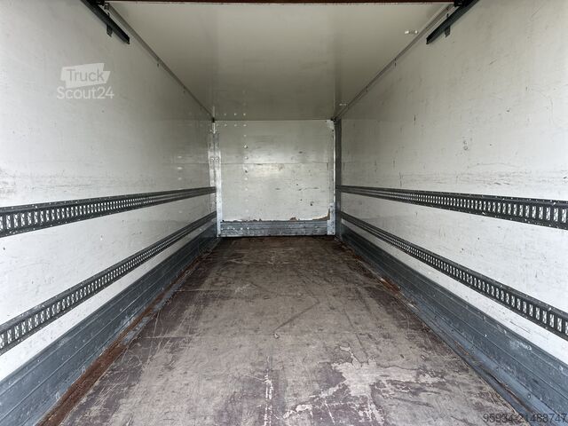 Camion caisson Iveco Eurocargo 120-220