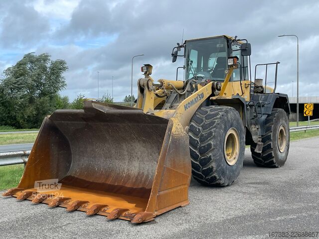 Nakladač Komatsu WA470-6