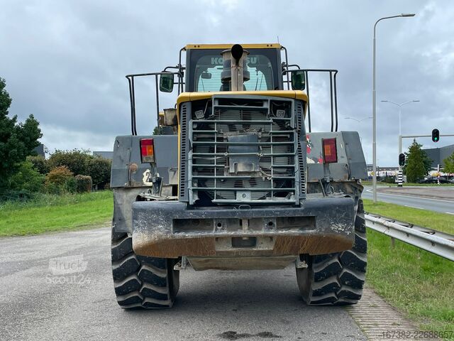 Nakladač Komatsu WA470-6