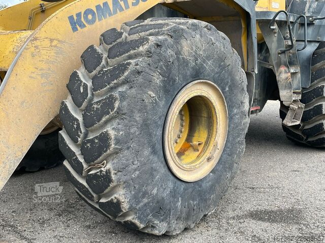 Nakladač Komatsu WA470-6