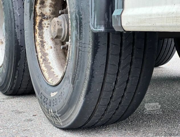 Semi-reboque aberto com lona KÄSSBOHRER XS VALX AXLES DRUM BRAKES NEW CURTAINS NL-TRAILE