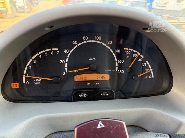 Transporter mit Koffer MERCEDES-BENZ PRITSCHENWAGEN 413 CDI*2002*95KW*