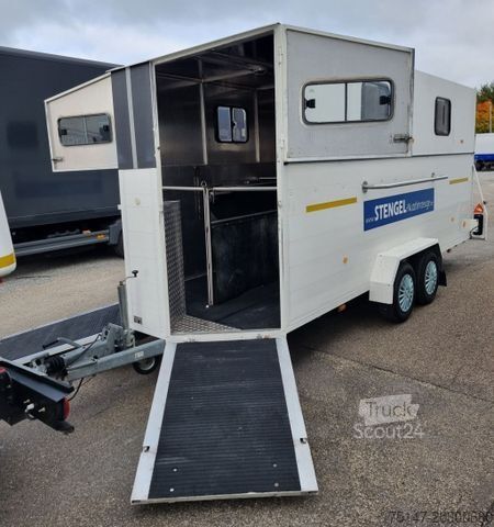Skříňový přívěs  2,5 to Tandem-Anhänger Koffer Rampe hinten+vorne