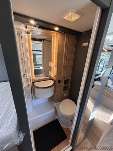 Half-integraal camper DETHLEFFS Globebus Camp Active T 4 Active-Paket|Assistenz