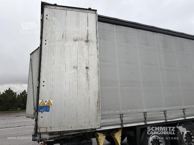 Nyitott ponyvás félpótkocsi Schmitz Cargobull Curtainsider Standard