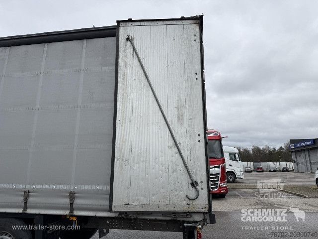 Nyitott ponyvás félpótkocsi Schmitz Cargobull Curtainsider Standard