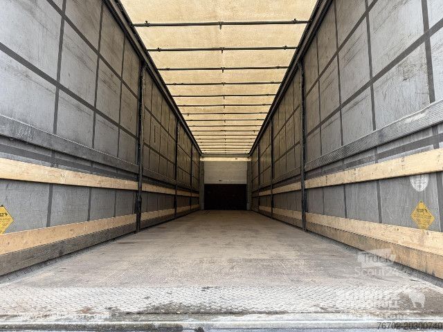 Nyitott ponyvás félpótkocsi Schmitz Cargobull Curtainsider Standard