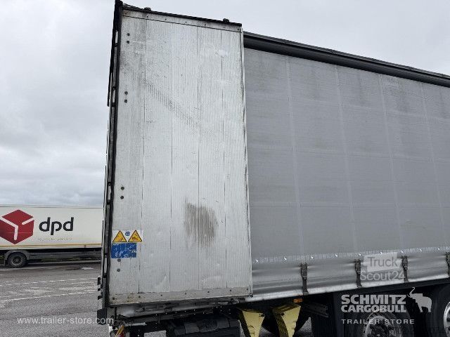 Nyitott ponyvás félpótkocsi Schmitz Cargobull Curtainsider Standard