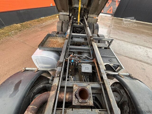 Savivartis Volvo FH 540 8x4 RETARDER / TANDEM AXLE LIFT / BOX L=...