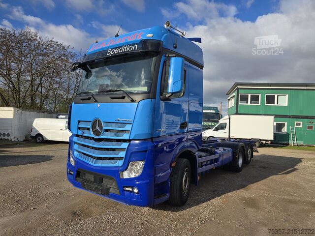 Camion porte-caisses amovibles Mercedes Benz 2545 6X2 BigSpace*Lenkachse*LBW