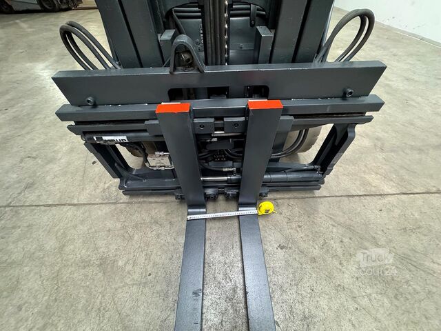 Forklift Linde E 30L-01 [ID: 128]