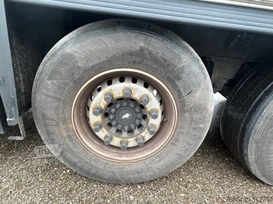 Нискорамно полуремарке SCHMITZ SCB S3B KüHLAUFLIEGER, SCHMITZ-AGGREGAT/ACHSEN, DOPPELSTOCK