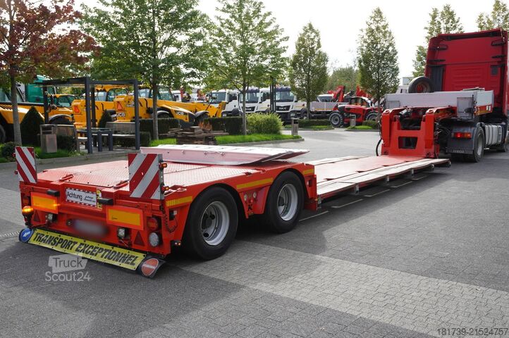 Lowbed semitrailer for transportation of construction machinery Kässbohrer LB2 TIEF-BETT low loader semi-trailer /