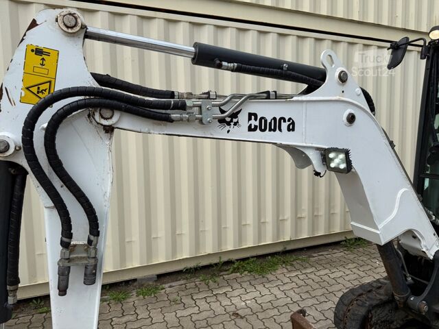 Minigraafmachine BOBCAT E26 / 2021 BJ / 2 x Löffel / 1.375 H