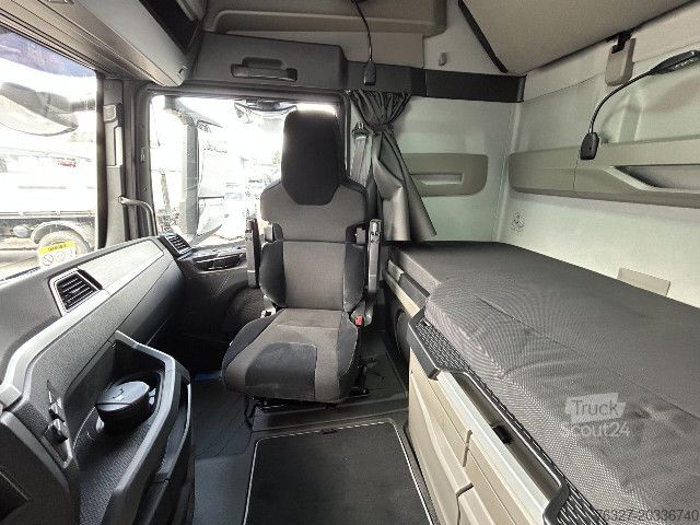 Standardni vlačilec MAN TGX 18.560 4x2 LL SA D30 PowerLion COMFORT