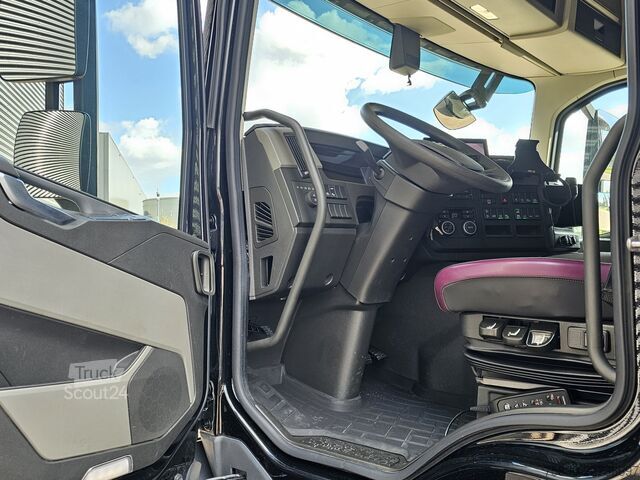 Standard-SZM Volvo FM 440 / 4x2 + TRAILER + MOFFETT 3000 KG HEFTRU...
