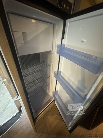 Camping-car semi-intégré Fiat Ducato Weinsberg Carasuite 650MF, 2020 | Schaltgetriebe | 5 Schlafplätze