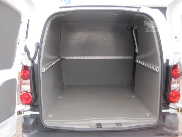 Furgone di consegna personalizzato Peugeot Partner 1.6 HDI Cateringausbau 3-Sitzer