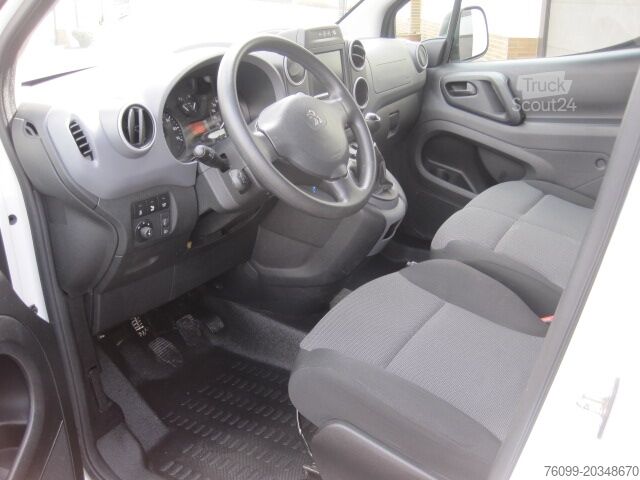 Furgone di consegna personalizzato Peugeot Partner 1.6 HDI Cateringausbau 3-Sitzer