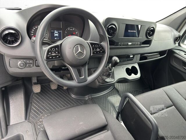 شاحنة صندوقية Mercedes-Benz Sprinter 317 CDI Lang Koffer Ladebordwand,Klima