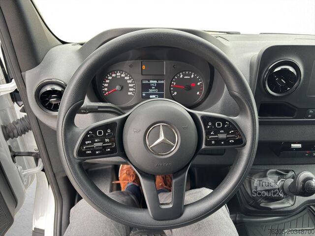 شاحنة صندوقية Mercedes-Benz Sprinter 317 CDI Lang Koffer Ladebordwand,Klima